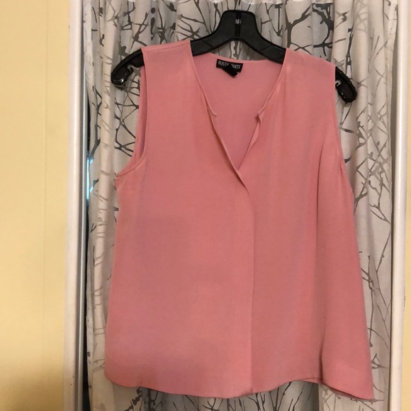 Top - Picture 1 of 2